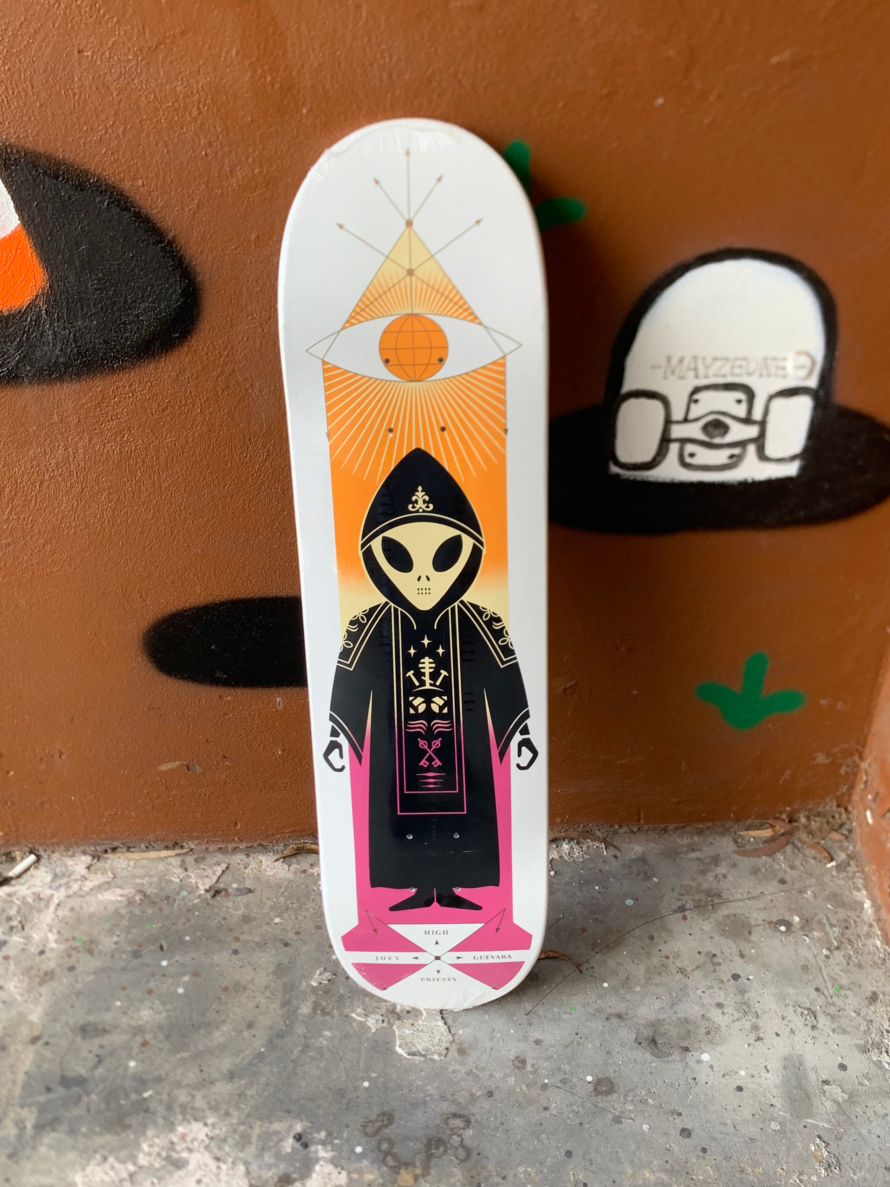 スケートボード ALIEN WORKSHOPJoey Guevara Collage 8.125 Amazon.com : Alien Workshop Skateboard Deck Joey Guevara