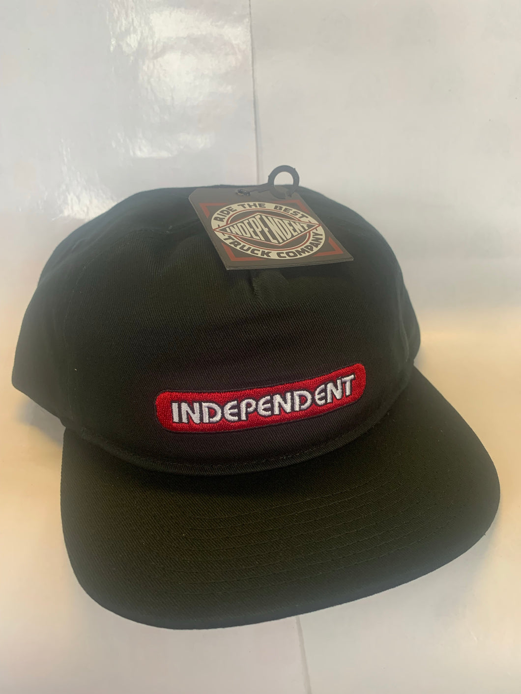 Independent Cap Bar Logo
